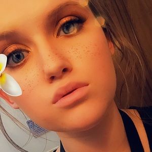 Meet your Posher, Alexandria